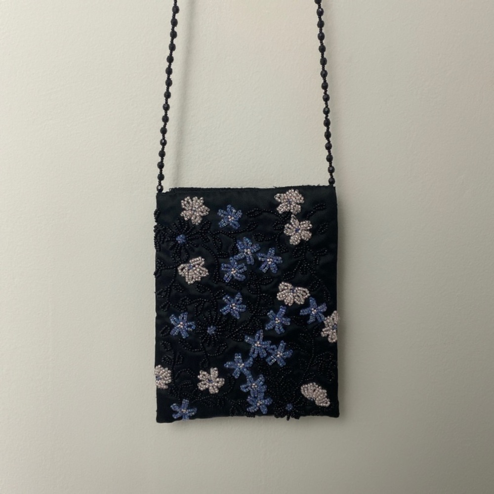 Floral bead purse